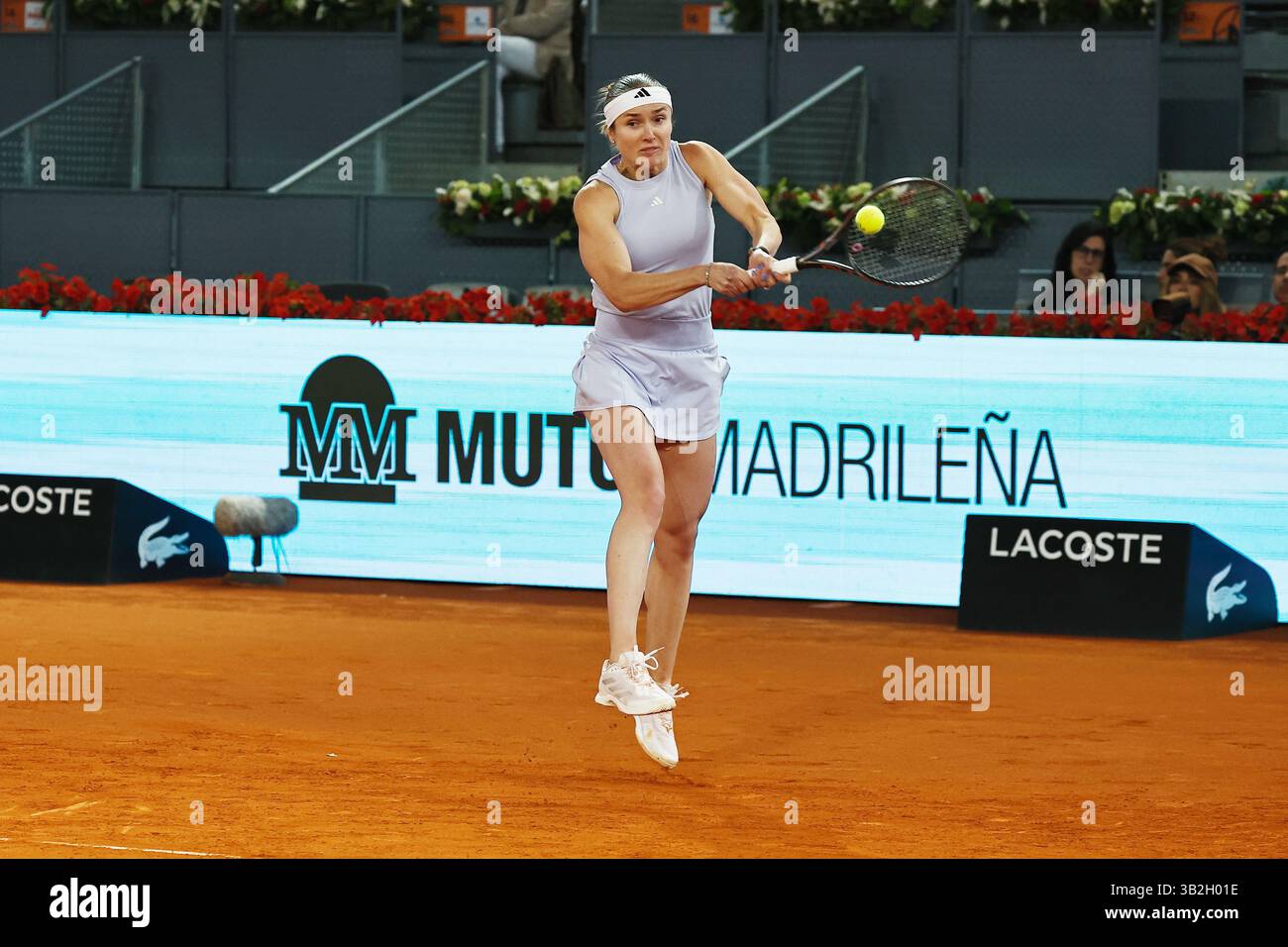 Madrid, Espagne. 27 avril 2025. Elina Svitolina (UKR) Tennis : Elina Svitolina lors de la ronde simple de 32 match contre Elena Rybakina sur le WTA tour 1000 tournois Mutua Madrid Open tournoi de tennis à la Caja Magica de Madrid, Espagne . Crédit : Mutsu Kawamori/AFLO/Alamy Live News Banque D'Images