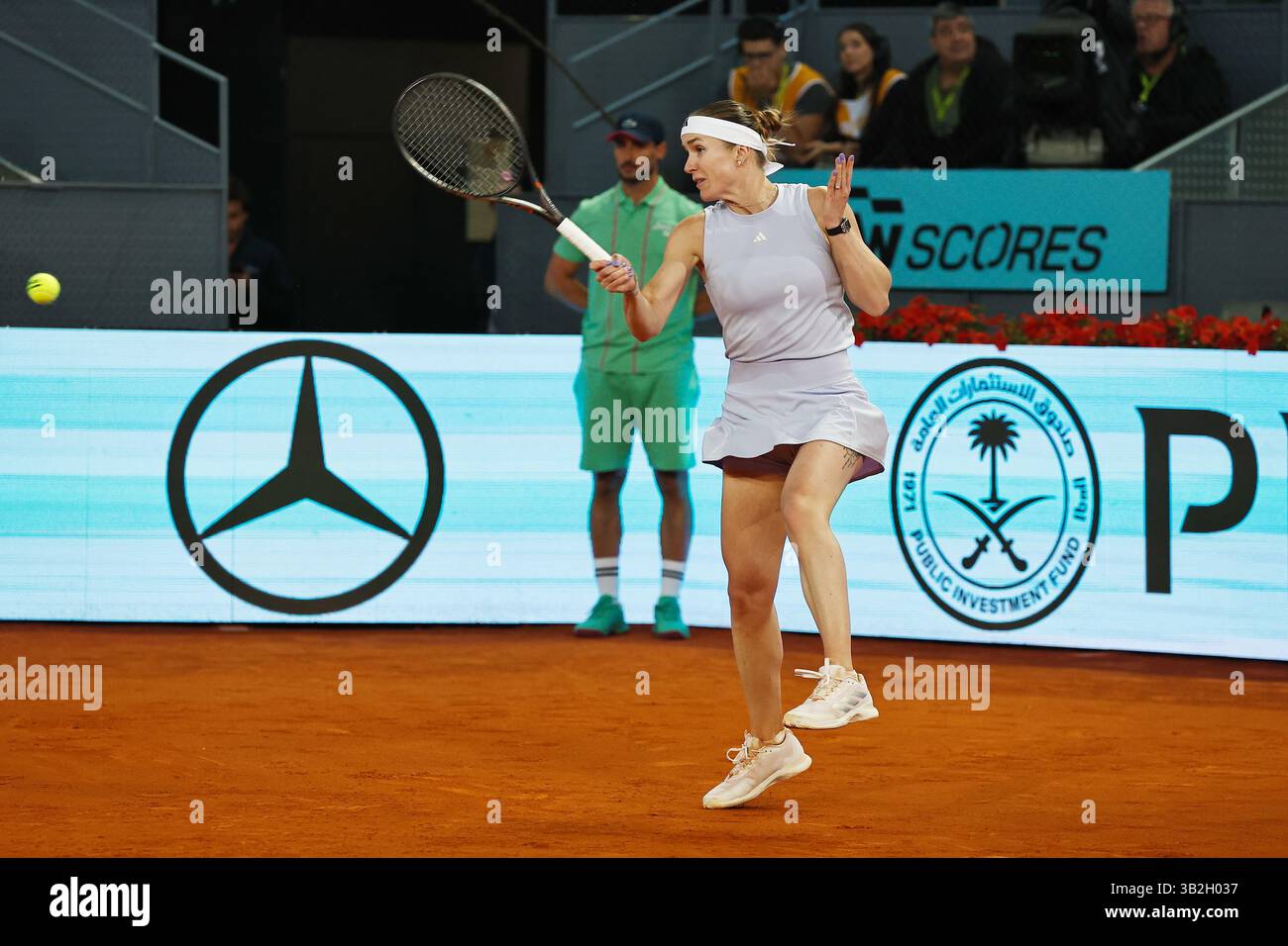 Madrid, Espagne. 27 avril 2025. Elina Svitolina (UKR) Tennis : Elina Svitolina lors de la ronde simple de 32 match contre Elena Rybakina sur le WTA tour 1000 tournois Mutua Madrid Open tournoi de tennis à la Caja Magica de Madrid, Espagne . Crédit : Mutsu Kawamori/AFLO/Alamy Live News Banque D'Images