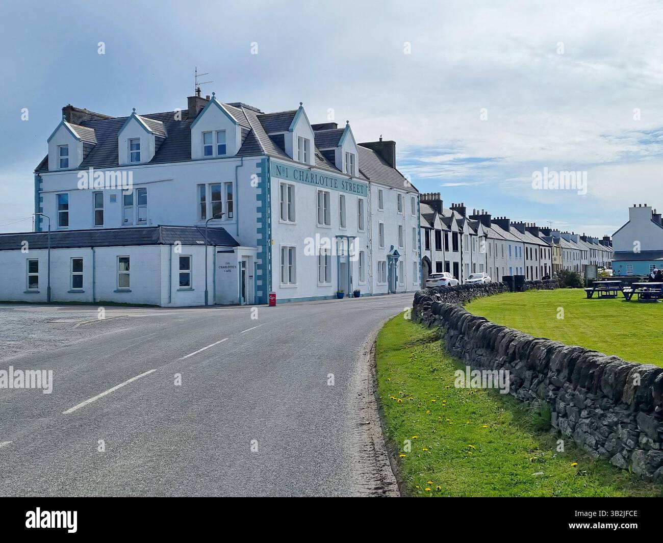 Architecture victorienne historique sur Charlotte Street à Port Ellen sur l'île d'Islay, célèbre pour son whisky écossais Banque D'Images