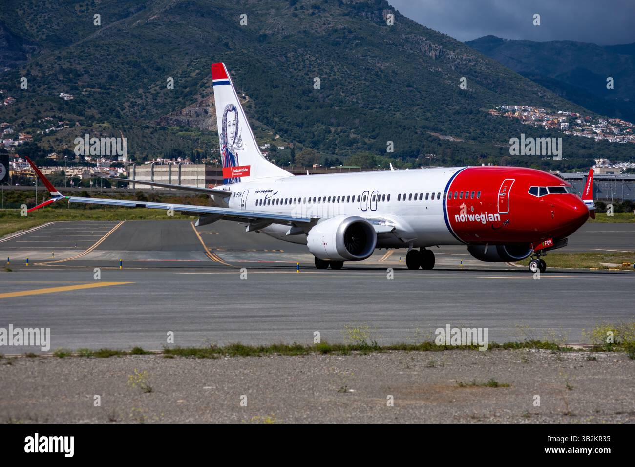 Avion de ligne moderne et ultramoderne Boeing 737 MAX de la compagnie aérienne norvégienne Norwegian Air Shuttle AOC à l'aéroport de Malaga. Banque D'Images