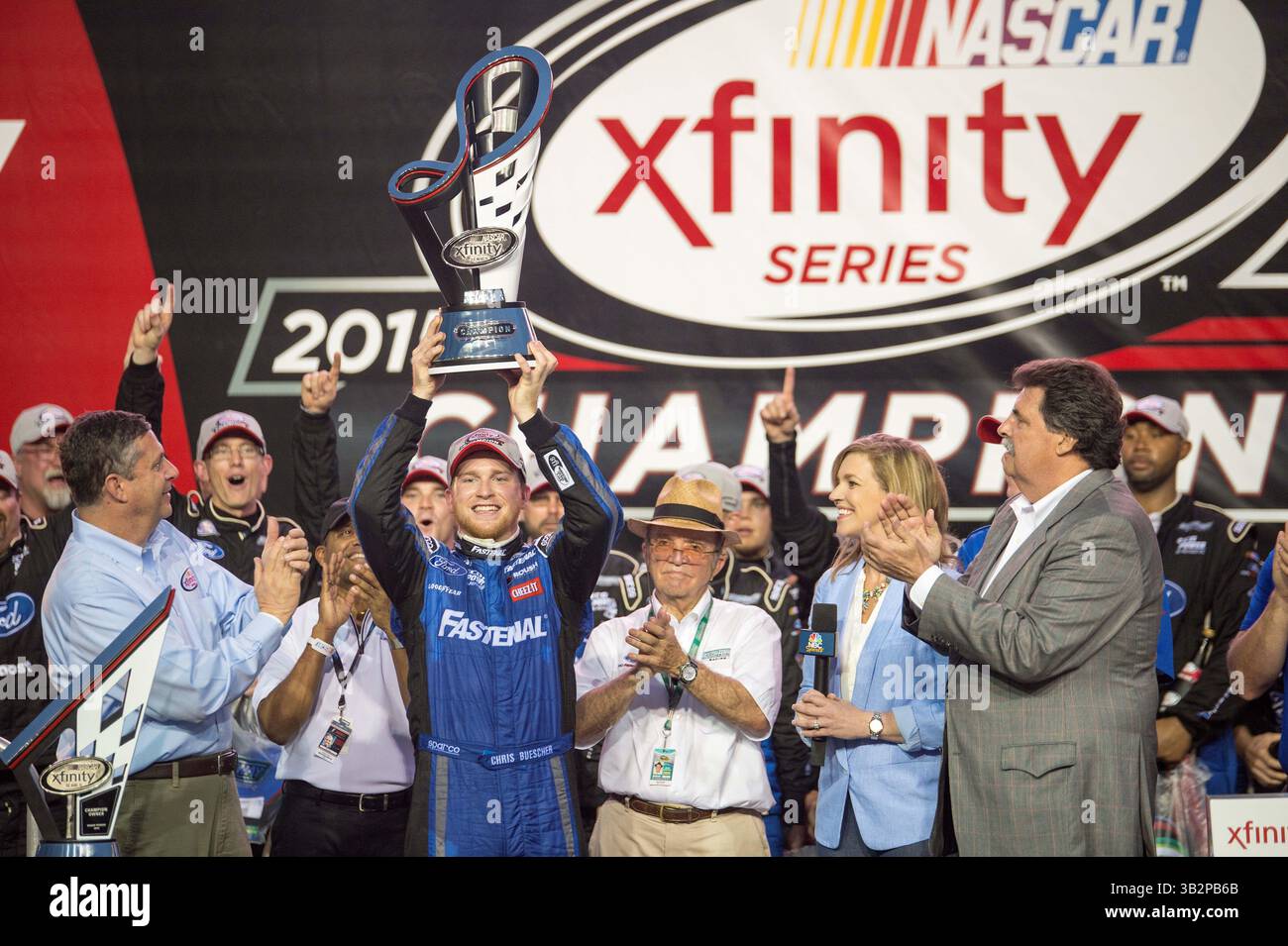 21 novembre 2015 - Homestead, FL, U.S. - Homestead, FL - 21 novembre 2015 : Chris Buescher remporte la Xfinity NASCAR Series au Homestead Miami Speedway à Homestead, FL. (Crédit image : © ASP/CSM via ZUMA Wire) Banque D'Images