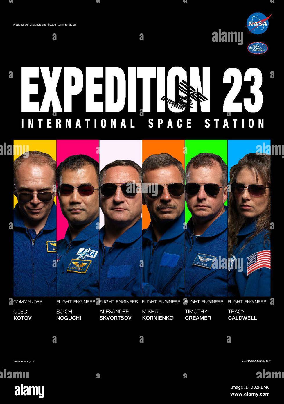 11 octobre 2015 - ..affiche de l'expédition 23..affiches de la mission de la NASA sur la Station spatiale internationale - octobre 2015...oubliez le battage interstellaire entourant le prochain film Star Wars - rencontrez les héros de l'espace très réels représentés dans ces affiches originales de la NASA...L'agence spatiale américaine a développé une tradition d'immortalisation de chaque mission sur la Station spatiale internationale sous forme d'affiche cinématographique...les résultats incluent des hommages allant de l'évidence - Star Wars et Star Trek Feature - à l'inhabituelle : L'équipage de l'expédition 30 s'est retrouvé dans le rôle de Pirates du Carribbe Banque D'Images