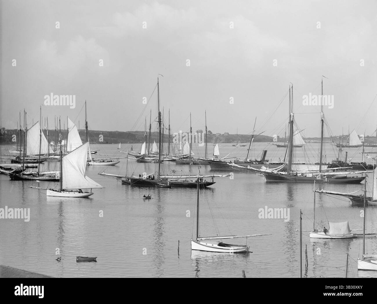 Dec. 18, 2015 - Fleet of New York Yacht Club, Newport Harbor, Newport, Rhode Island, États-Unis, circa 1895 (crédit image : © Glasshouse via ZUMA Wire) Banque D'Images