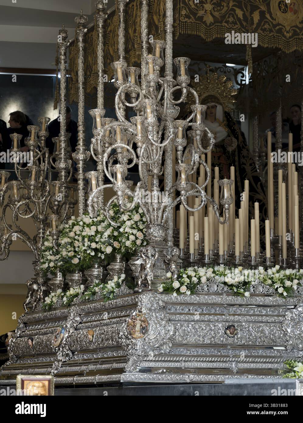 Trono devant la procession, table de procession, gros plan, Fraternité, Real Hermandad de nuestro Padre Jesus del Santo Sepulcro y nuestra Senora d Banque D'Images