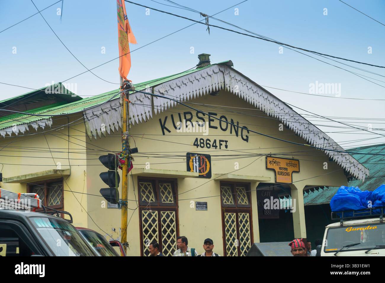 Kurseong, Bengale occidental, Inde - 10 août 2023 : construction de la vieille station de colline du patrimoine de Kurseong.Darjeeling Himalaya Railway, patrimoine mondial de l'UNESCO. Banque D'Images