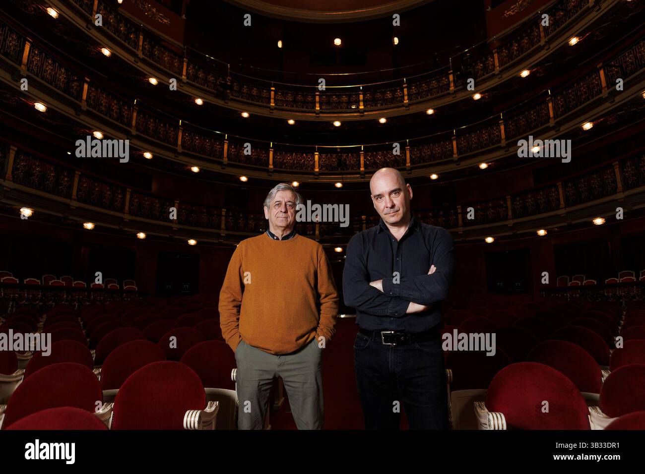 Madrid, le 15 avril 2025. Répétition de 'Journey to the Limit' au Teatro Español. Entretien avec Eduardo Vasco et Luis Martín Santos. Photo : Isabel Permuy. ARCHDC. Crédit : album / Archivo ABC / Isabel B. Permuy Banque D'Images