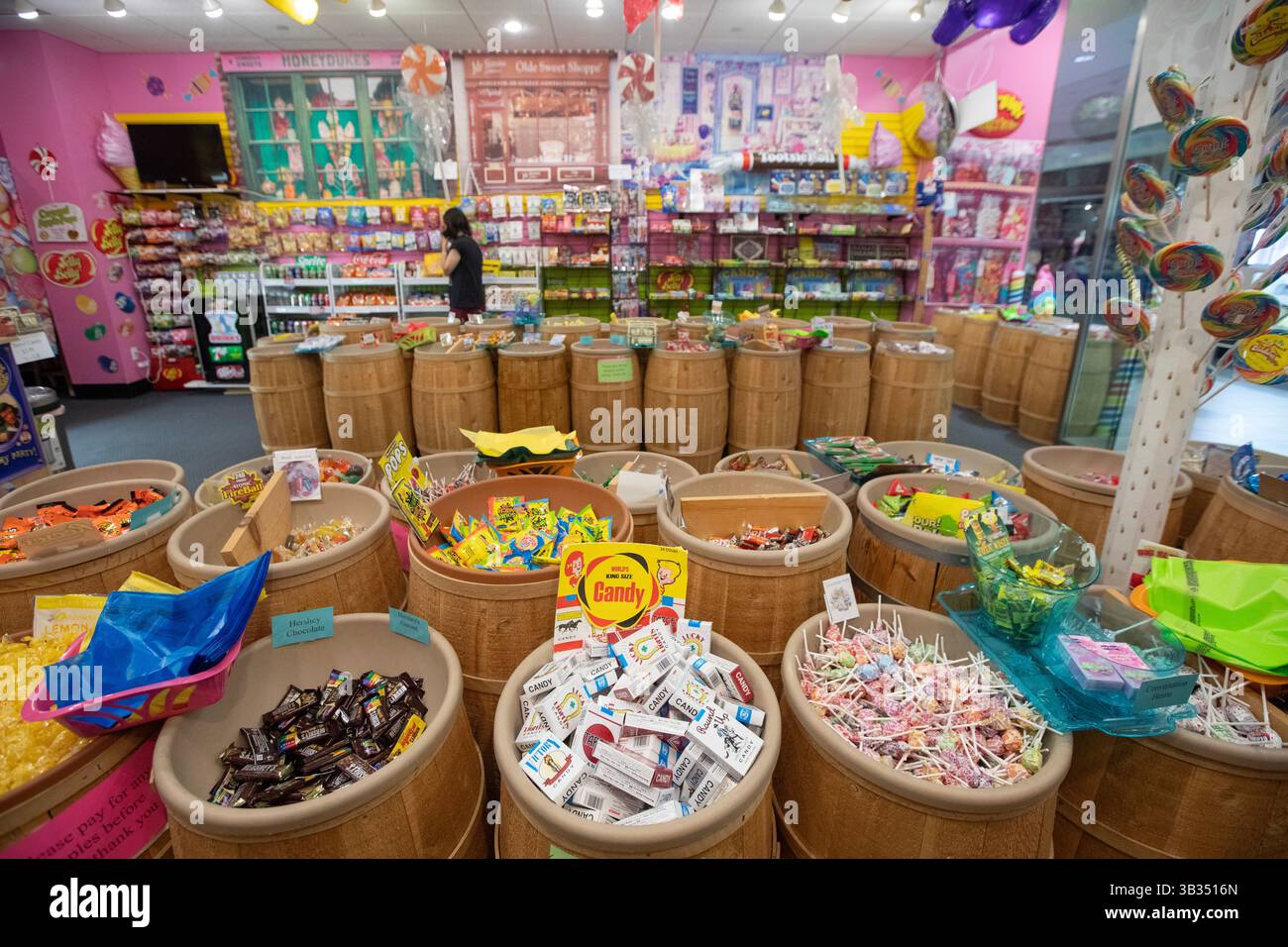 Livonia, Michigan - Un magasin de bonbons à Laurel Park place, un centre commercial dans la banlieue de Detroit. Banque D'Images