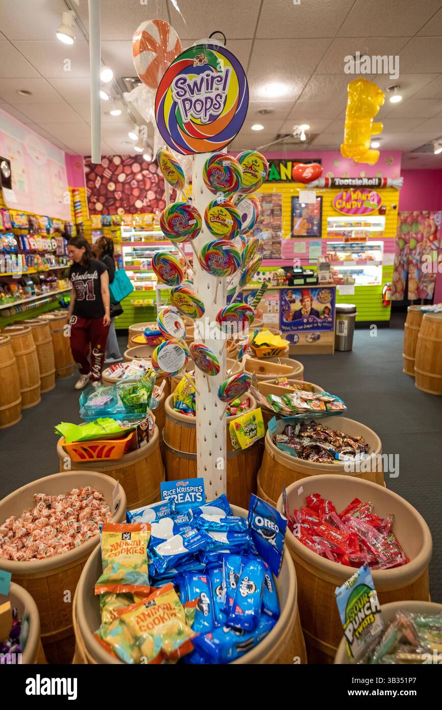 Livonia, Michigan - Un magasin de bonbons à Laurel Park place, un centre commercial dans la banlieue de Detroit. Banque D'Images