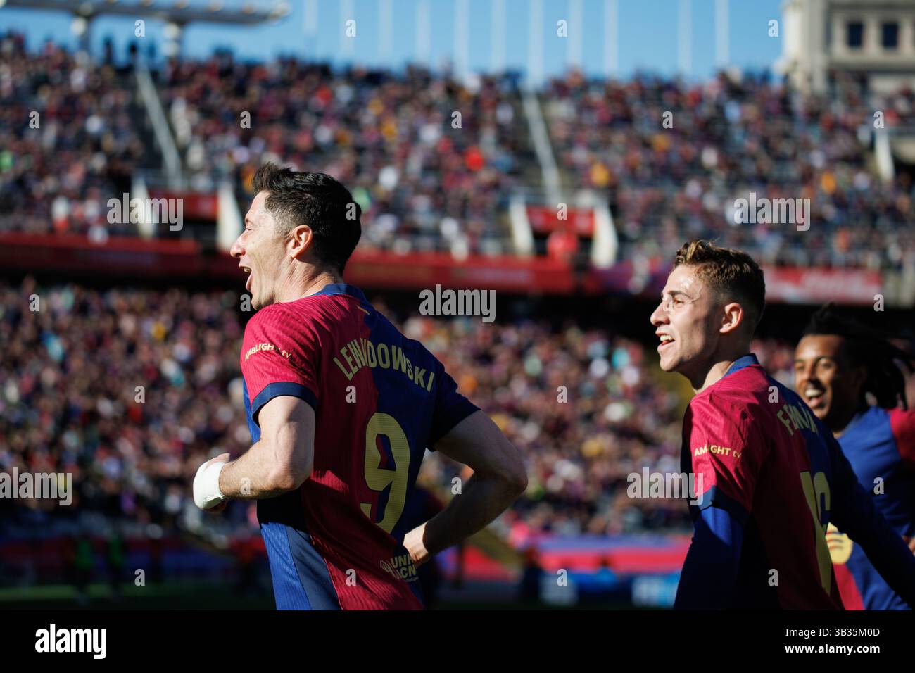 Barcelone, Espagne. 30 mars 2025. Lewandowski célèbre après avoir marqué un but lors du match LaLiga EA Sports entre le FC Barcelone et le Girona FC A. Banque D'Images Barcelone, Espagne. 30 mars 2025. Lewandowski célèbre après avoir marqué un but lors du match LaLiga EA Sports entre le FC Barcelone et le Girona FC A. Banque D'Images