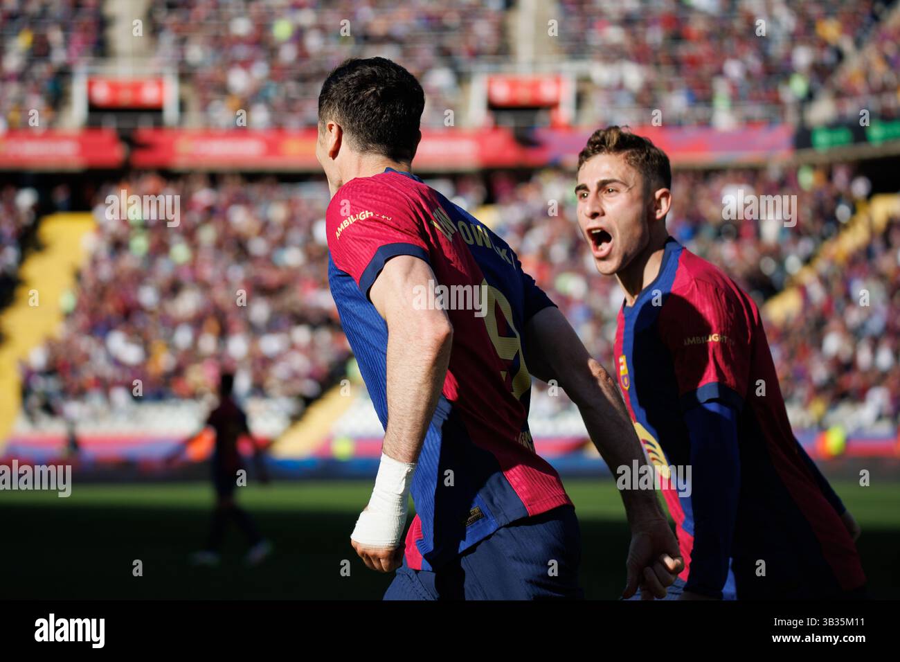 Barcelone, Espagne. 30 mars 2025. Lewandowski célèbre après avoir marqué un but lors du match LaLiga EA Sports entre le FC Barcelone et le Girona FC A. Banque D'Images Barcelone, Espagne. 30 mars 2025. Lewandowski célèbre après avoir marqué un but lors du match LaLiga EA Sports entre le FC Barcelone et le Girona FC A. Banque D'Images