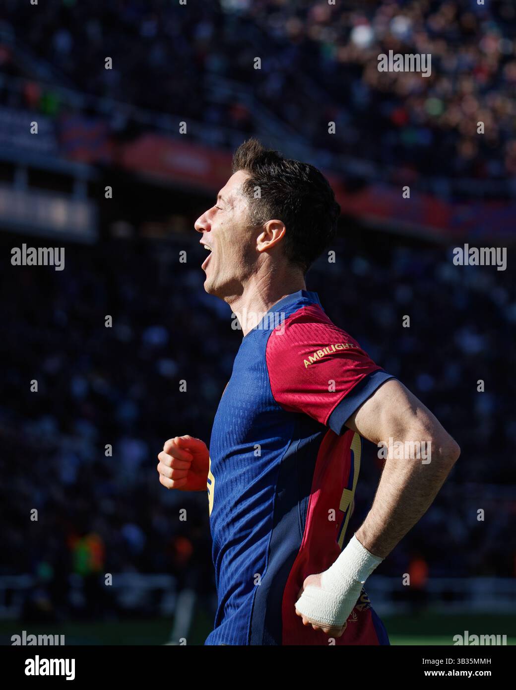 Barcelone, Espagne. 30 mars 2025. Lewandowski célèbre après avoir marqué un but lors du match LaLiga EA Sports entre le FC Barcelone et le Girona FC A. Banque D'Images Barcelone, Espagne. 30 mars 2025. Lewandowski célèbre après avoir marqué un but lors du match LaLiga EA Sports entre le FC Barcelone et le Girona FC A. Banque D'Images