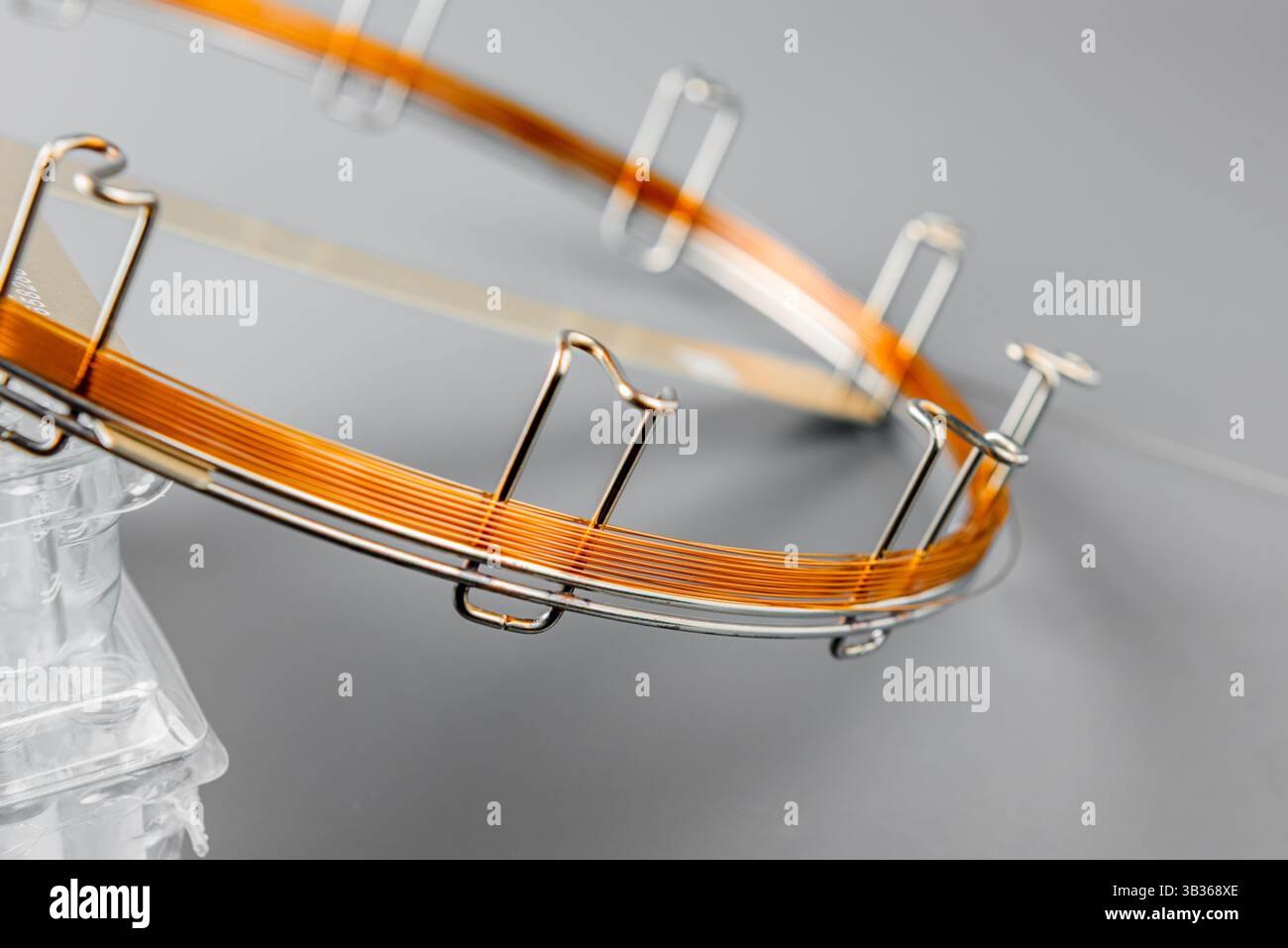 Colonne capillaire. EQUIPEMENT de colonne pour chromatographie en phase gazeuse. Banque D'Images