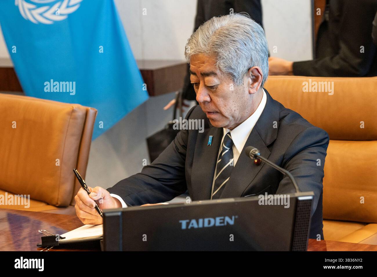 New York, États-Unis. 28 avril 2025. Le Secrétaire général des Nations Unies rencontre Iwaya Takeshi, Ministre des Affaires étrangères du Japon au Siège de l'ONU à New York le 28 avril 2025. (Photo de Lev Radin/Sipa USA) crédit : Sipa USA/Alamy Live News Banque D'Images