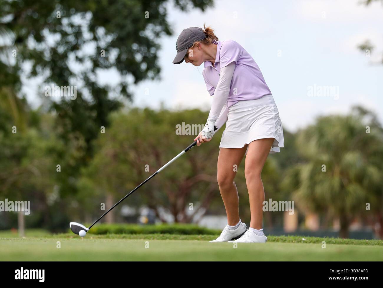 28 décembre 2017 : Haylin Harris (États-Unis, IN) joue son tir au 54e Championnat International de Golf Junior Orange Bowl au Biltmore à Coral Gables, en Floride. Mario Houben/CSM(image de crédit : &copy ; Mario Houben/CSM via ZUMA Wire) Banque D'Images