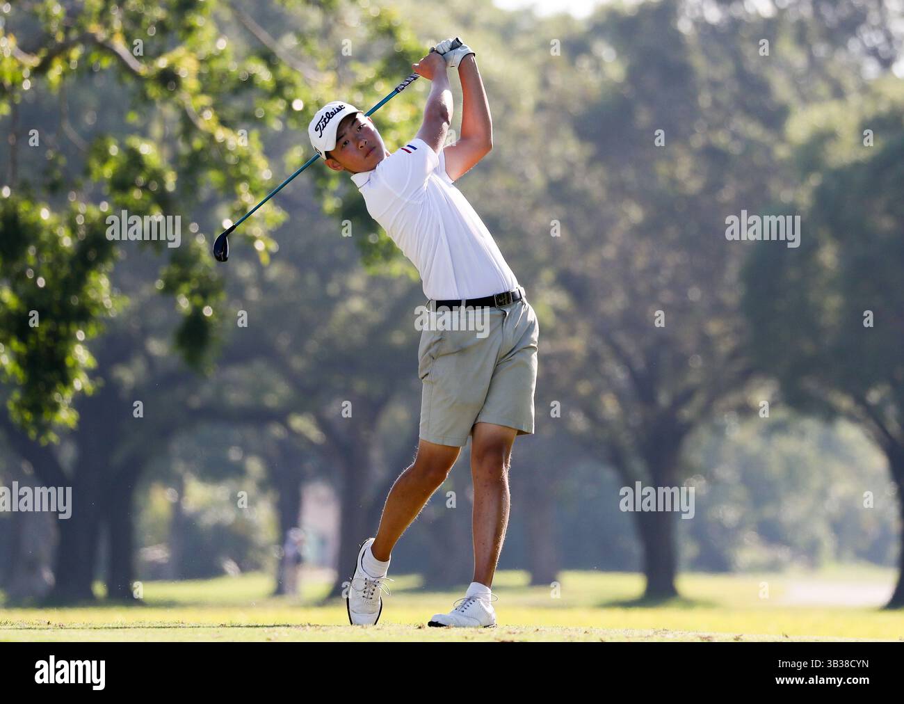 29 décembre 2017 : Jerry Ji (pays-Bas) joue un tir au 54e Championnat International de Golf Junior Orange Bowl au Biltmore à Coral Gables, en Floride. Mario Houben/CSM(image de crédit : &copy ; Mario Houben/CSM via ZUMA Wire) Banque D'Images