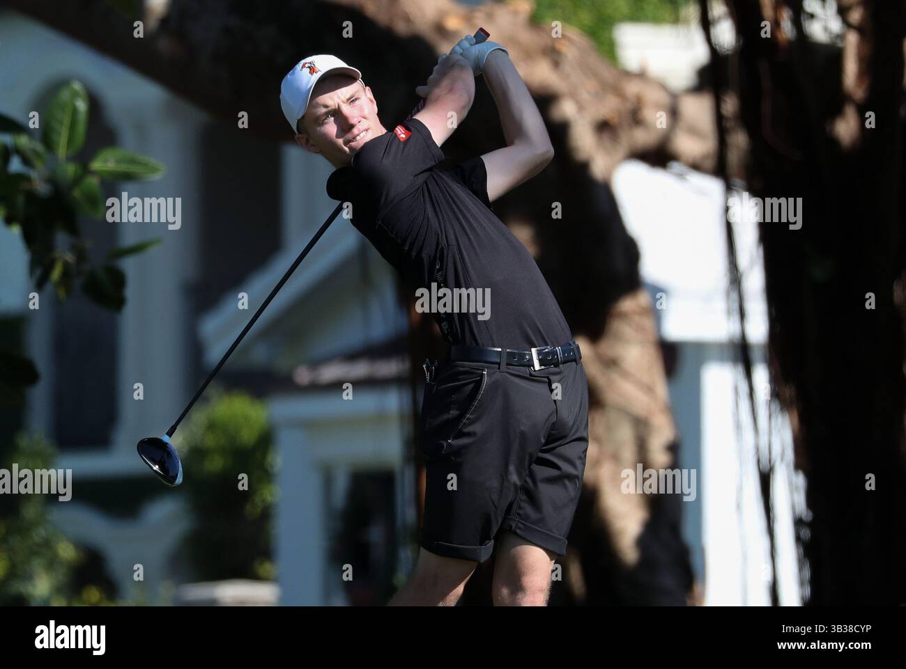 29 décembre 2017 : Rasmus Neergaard (Danemark) joue un tir au 54e Championnat International de Golf Junior Orange Bowl au Biltmore à Coral Gables, en Floride. Mario Houben/CSM(image de crédit : &copy ; Mario Houben/CSM via ZUMA Wire) Banque D'Images