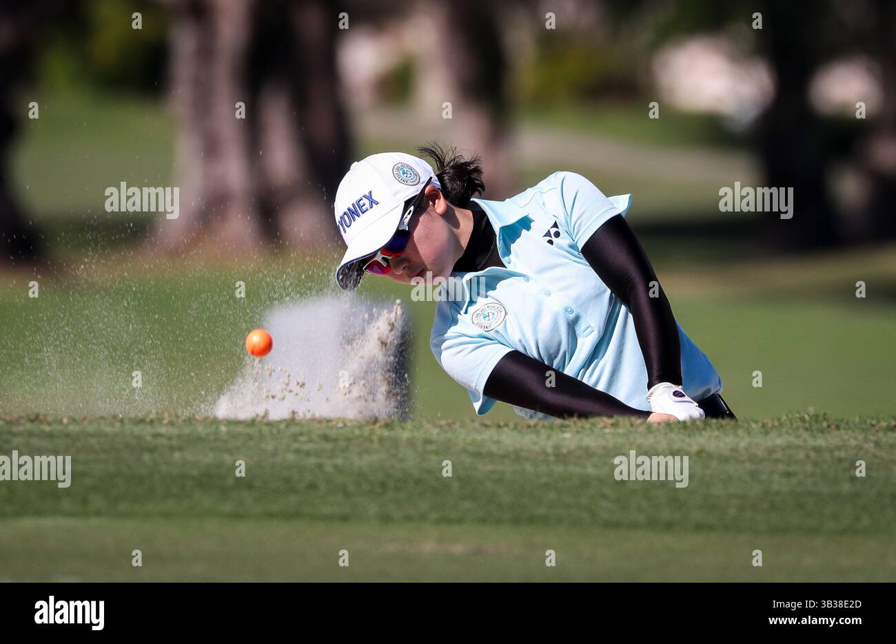 29 décembre 2017 : Goto Miyu (Japon) frappe la balle de golf d'un piège à sable lors du 54e Championnat International de Golf Junior Orange Bowl au Biltmore à Coral Gables, en Floride. Mario Houben/CSM(image de crédit : &copy ; Mario Houben/CSM via ZUMA Wire) Banque D'Images