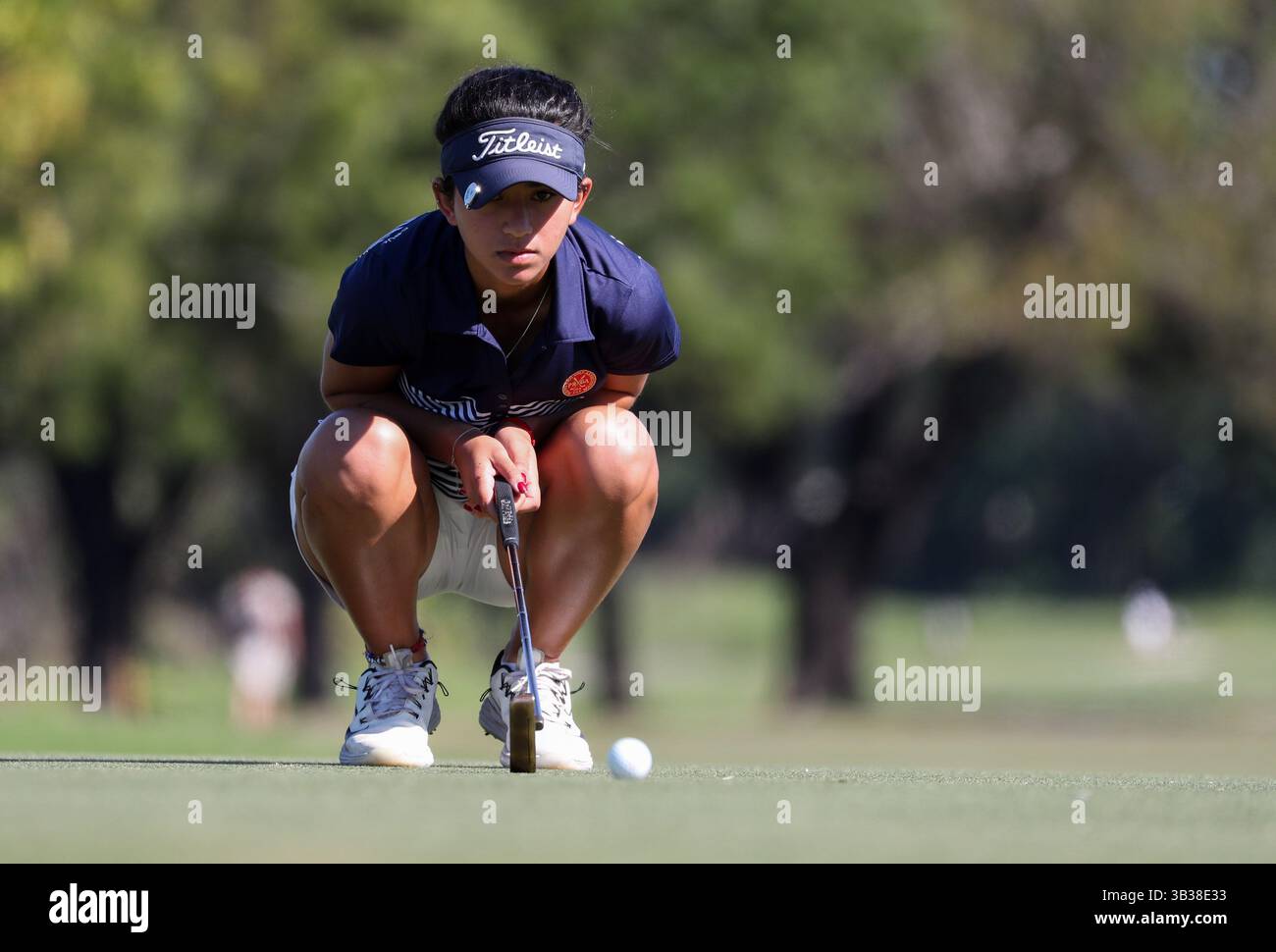 29 décembre 2017 : Valeria Pacheco (Ponce, PR) aligne un putt au 54e Championnat International de Golf Junior Orange Bowl au Biltmore à Coral Gables, en Floride. Mario Houben/CSM(image de crédit : &copy ; Mario Houben/CSM via ZUMA Wire) Banque D'Images