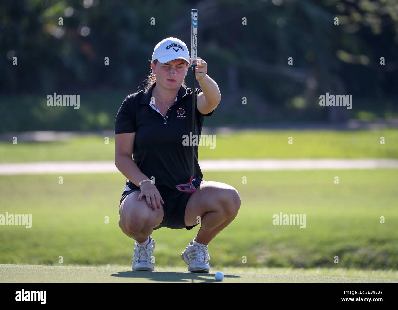 29 décembre 2017 : Lily May Humphreys (Angleterre) aligne un putt au 54e Championnat International de Golf Junior Orange Bowl au Biltmore à Coral Gables, en Floride. Mario Houben/CSM(image de crédit : &copy ; Mario Houben/CSM via ZUMA Wire) Banque D'Images