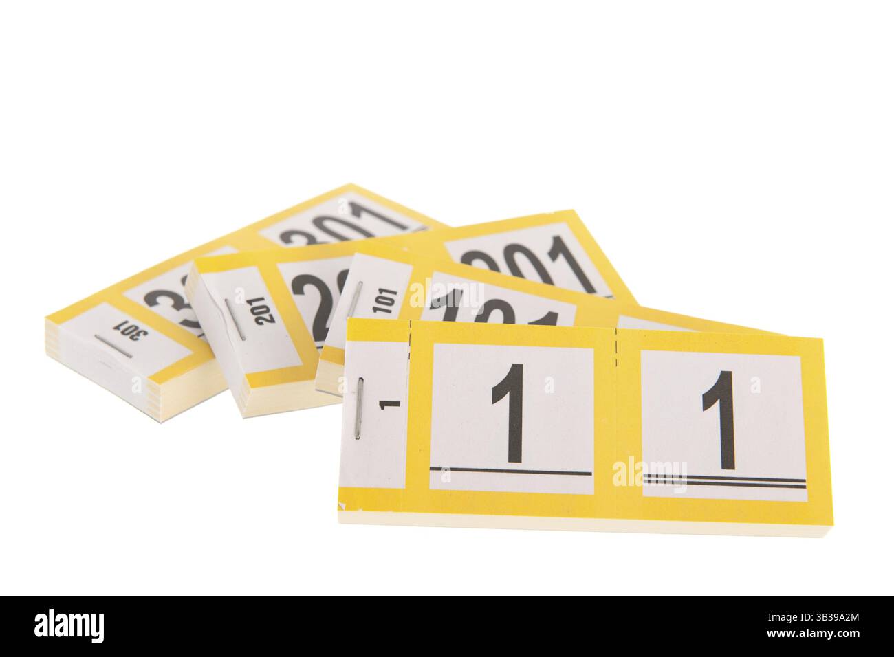 Billets de vestiaire isolés sur fond blanc Banque D'Images