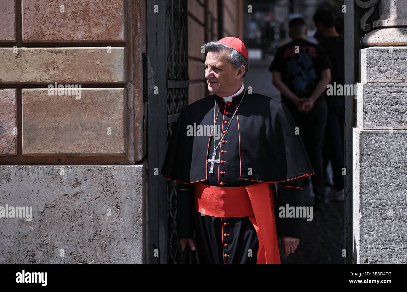 ROM, Vatikan 25.04.2025 Mario Kardinal Grech Malta, Kurienkardinal kommt aus dem Vatikan *** Rome, Vatican 25 04 2025 Mario Cardinal Grech Malta , Curia Cardinal vient du Vatican Banque D'Images ROM, Vatikan 25.04.2025 Mario Kardinal Grech Malta, Kurienkardinal kommt aus dem Vatikan *** Rome, Vatican 25 04 2025 Mario Cardinal Grech Malta , Curia Cardinal vient du Vatican Banque D'Images