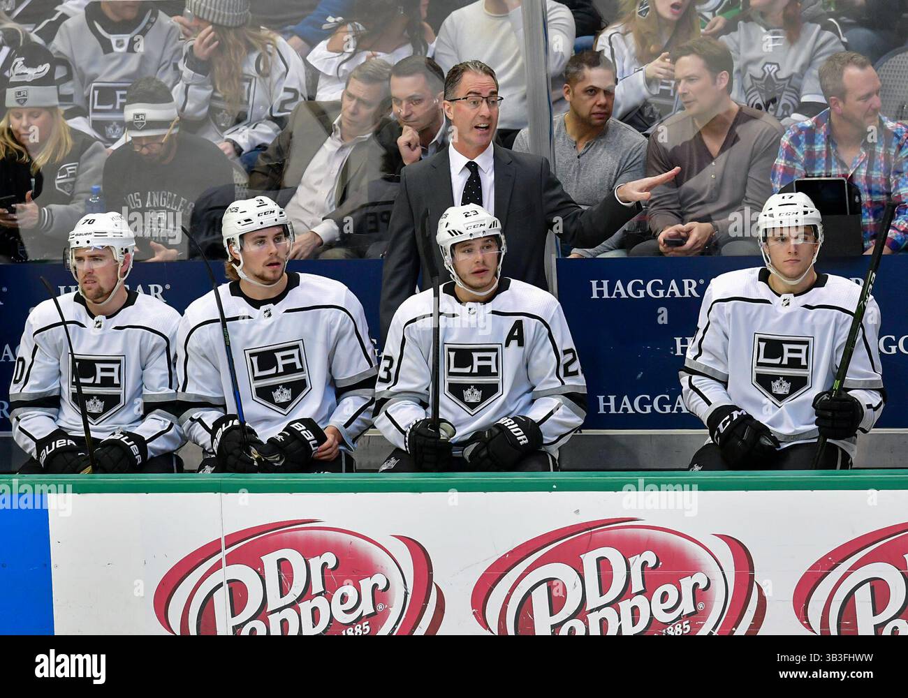 30 janvier 2018 :.LA BANQUETTE Kings lors d'une partie de la LNH entre les Kings de Los Angeles et les Stars de Dallas à l'American Airlines Center de Dallas, au Texas..Manny Flores/Cal Sport Media Banque D'Images 30 janvier 2018 :.LA BANQUETTE Kings lors d'une partie de la LNH entre les Kings de Los Angeles et les Stars de Dallas à l'American Airlines Center de Dallas, au Texas..Manny Flores/Cal Sport Media Banque D'Images