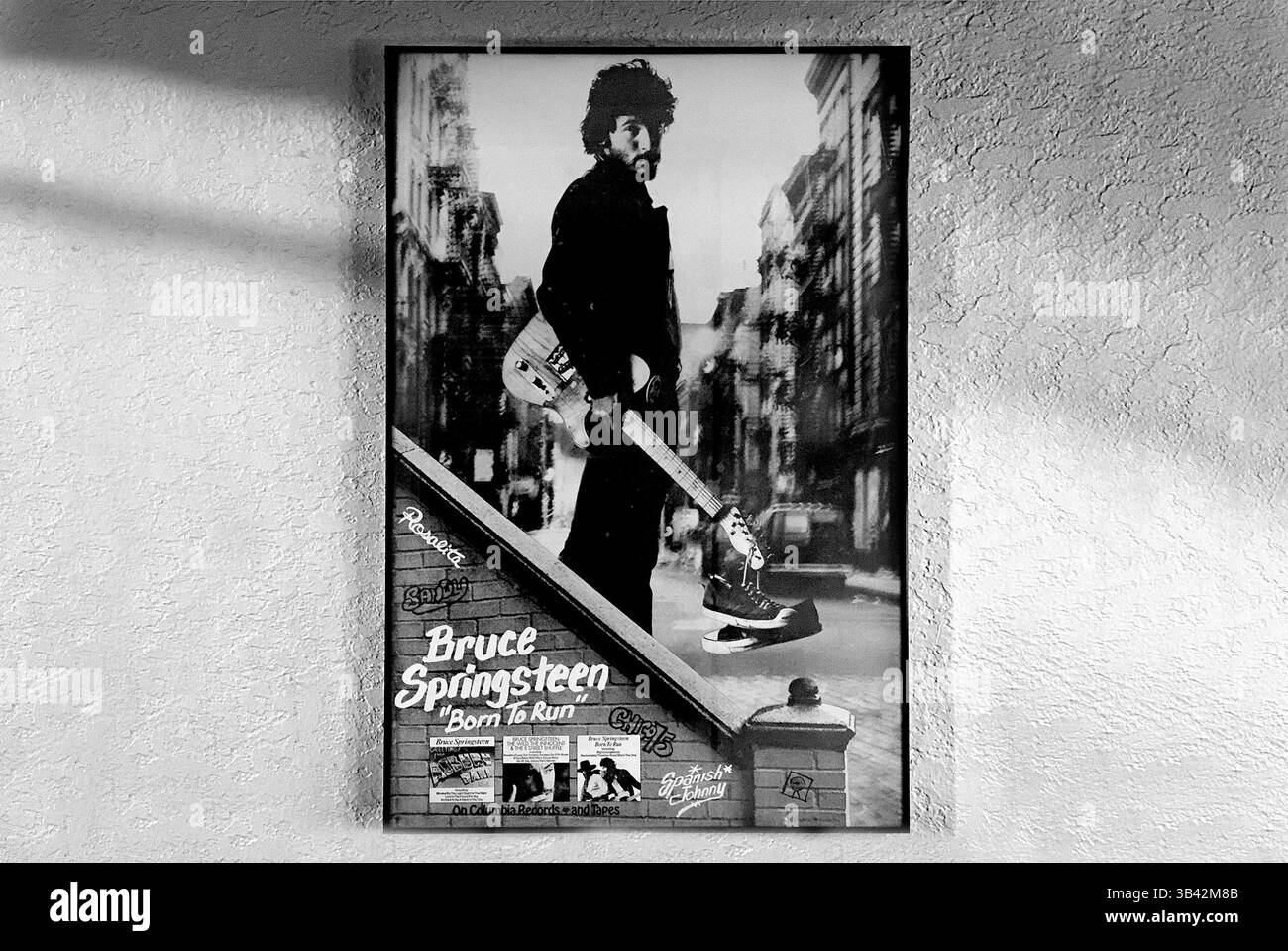 25 août 2015 - Petersburg, Florida, U.S. - CHERIE DIEZ | Times.Bruce Springsteen dans une affiche promotionnelle vintage de Columbia Records pour son album ''Born to Run'' 1975 qui est sorti il y a 40 ans aujourd'hui, mardi 25/08/2015. (Crédit image : © Cherie Diez/Tampa Bay Times via ZUMA Wire) Banque D'Images