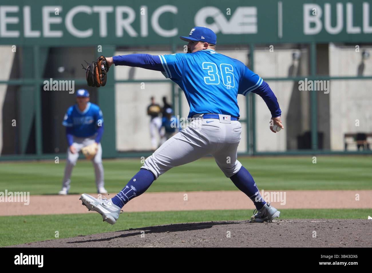AVRIL 27 2025 : Logan Boyer (36 ans), lanceur d'Oklahoma City, lance un terrain pendant le match avec Oklahoma City Comets et Salt Lake Bees au Smiths Field à Salt Lake Utah. David Seelig/Cal Sport Medi Banque D'Images