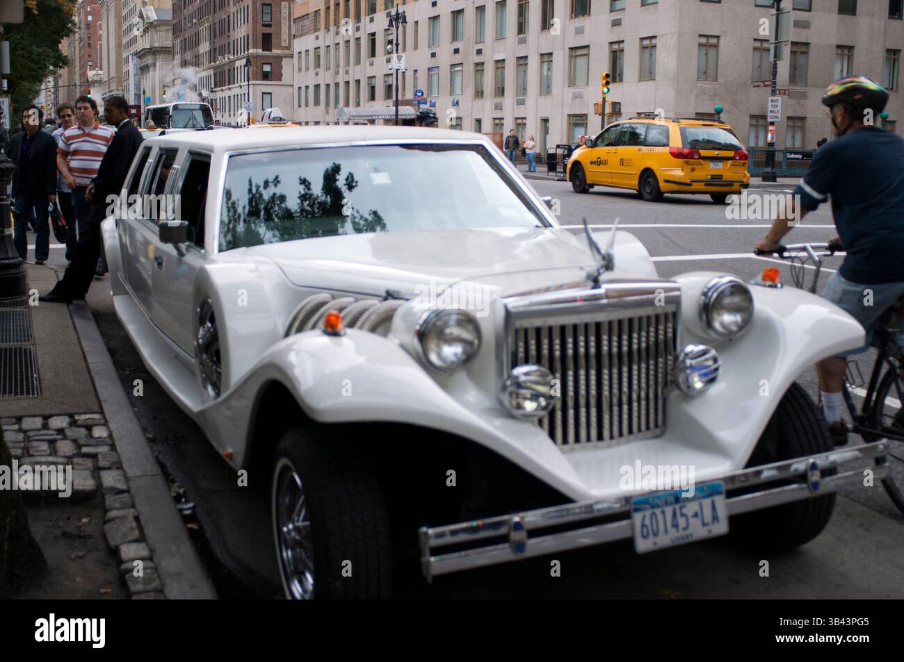 26 mai 2015 - New York, New York, États-Unis - Lincoln Town car stretch Limousine personnalisée dans le style Neo Classic, à Manhattan. (Crédit image : © Sergi Reboredo/ZUMA Wire/ZUMAPRESS.com) Banque D'Images