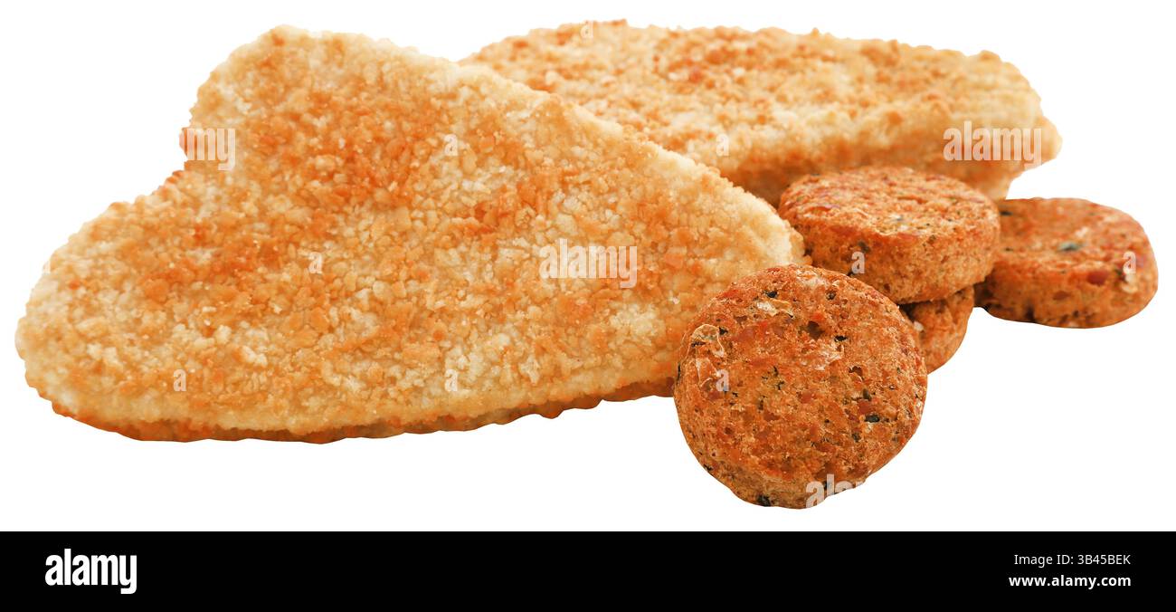 Filet de poisson croustillant avec falafel végétal isolé Banque D'Images