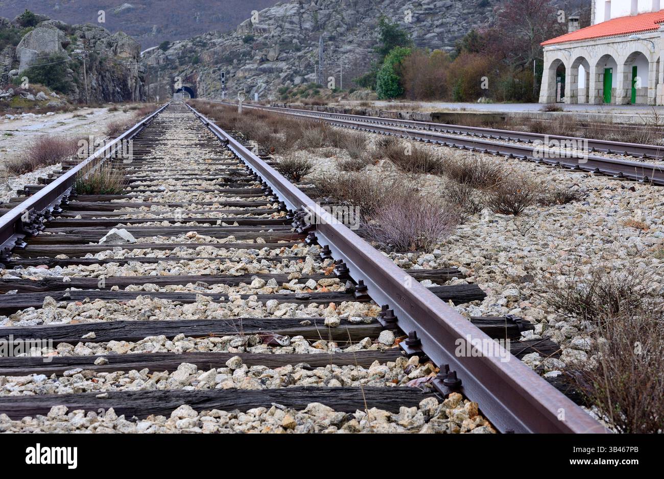 Train de voie près de Bustarviejo, Madrid, Espagne Banque D'Images