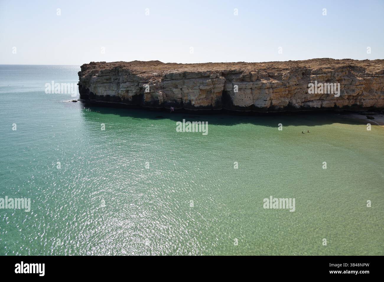 Sultanat d'Oman. Vue d'en haut sur la belle plage Al-Khesah - Shiya près de sur Banque D'Images