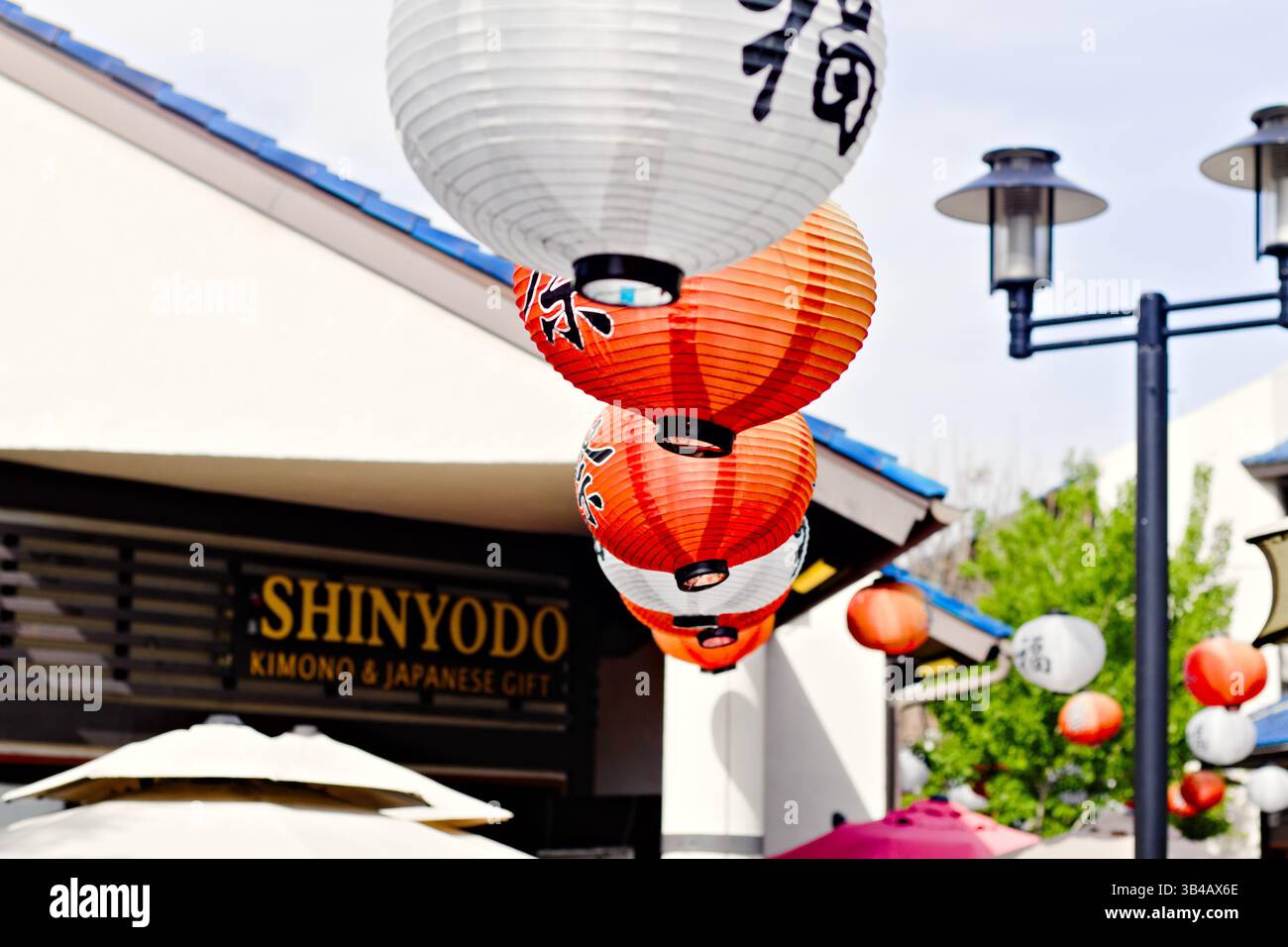 Lanternes suspendues à Little tokyo, Los angeles Banque D'Images