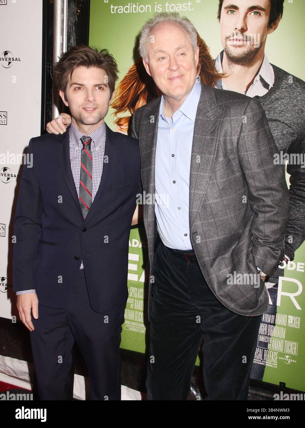 06 janvier 2010 - New York, New York, États-Unis - les acteurs ADAM SCOTT et JOHN LITHGOW assistent à la première New-yorkaise de 'Leap Year' au Directors Guild Theatre. (Crédit image : © Nancy Kaszerman/ZUMA Press) Banque D'Images