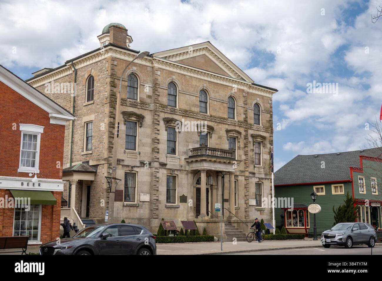 Palais de justice du district de Niagara, rue Queen.A lieu historique national du Canada, ancien palais de justice Niagara-on-the-Lake, 23 avril 2025 photo stock Banque D'Images