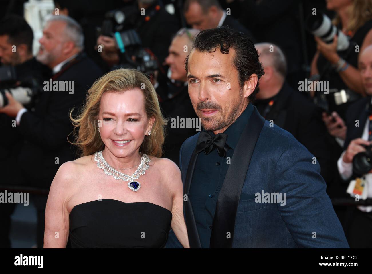 17 mai 2022, Munich, Bavière, non spécifié : CANNES, FRANCE - 17 MAI : William Abadie et Caroline Scheufele assistent à la projection de ''final Cut (coupez !)'' Et cérémonie d'ouverture tapis rouge lors du 75ème festival annuel du film de Cannes au Palais des Festivals le 17 mai 2022 à Cannes, France. (Crédit image : © Thierry Carpico/ATPImages via ZUMA Press Wire) Banque D'Images