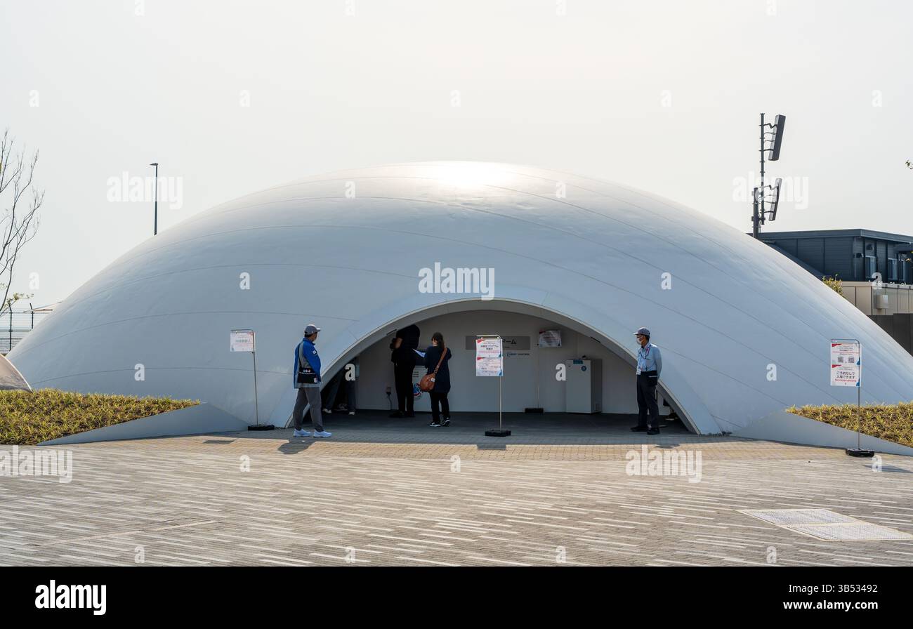 Osaka, Japon - avril 30 2025 : la structure du dôme CUCO-SUICOM avec la technologie du béton carbone négatif à Expo 2025. Banque D'Images