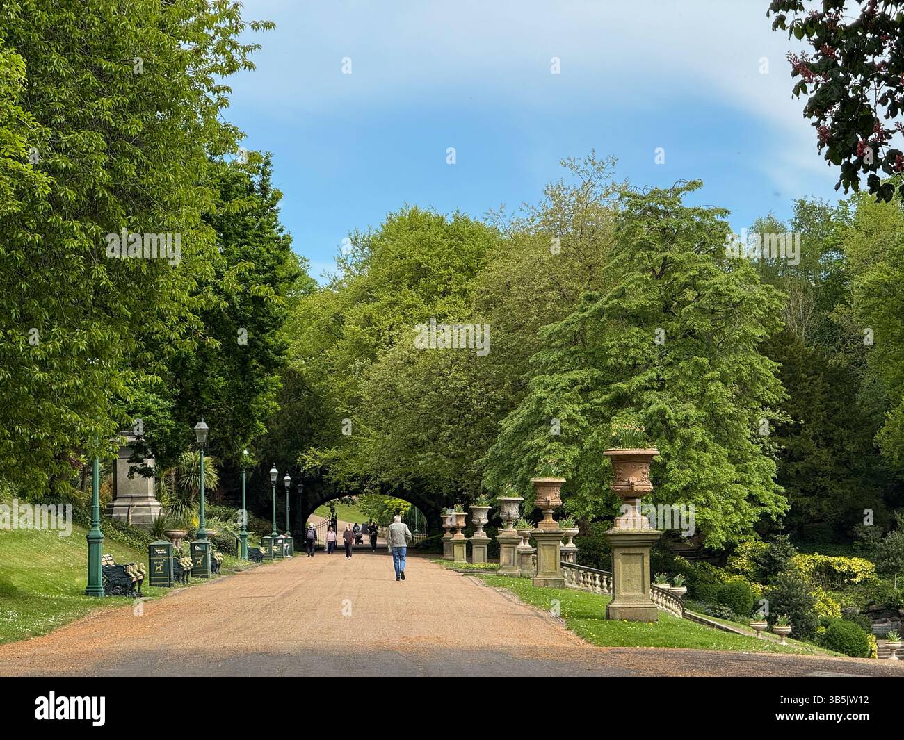 Météo Royaume-Uni : ensoleillé à Preston. Avenham et Miller Park par une journée de printemps ensoleillée Banque D'Images