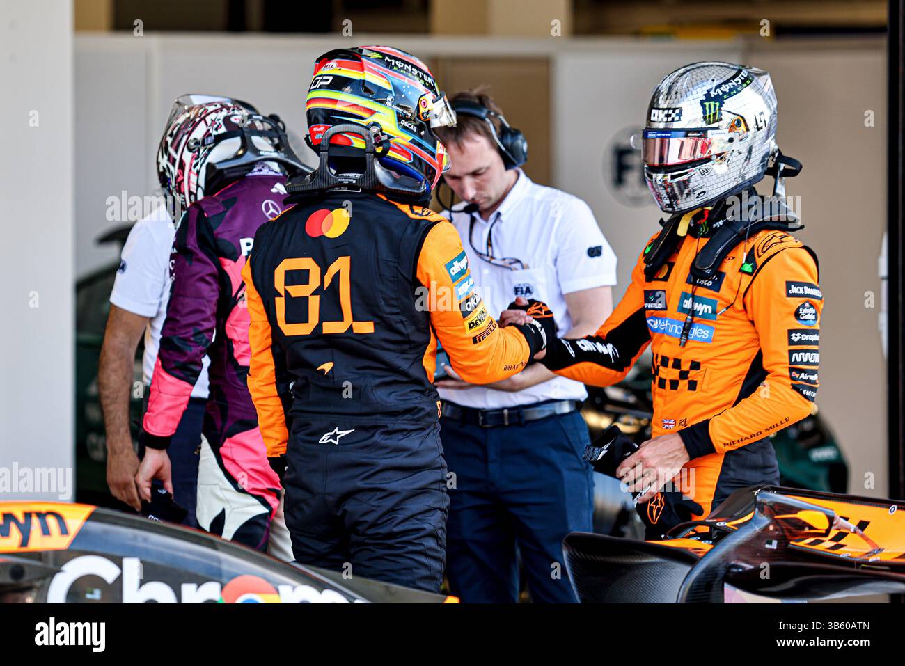 Miami, États-Unis. 02 mai 2025. Oscar Piastri (AUS) - McLaren Formula 1 Team - McLaren MCL39 - Mercedes et Lando Norris (GBR) - McLaren Formula 1 Team - McLaren MCL39 - Mercedes lors du Formula 1 Crypto.com Miami Grand Prix 2025 à Miami International Autodrome en Floride, USA, du 1er au 4 mai. | crédit : Alessio de Marco/Alamy Live News Banque D'Images