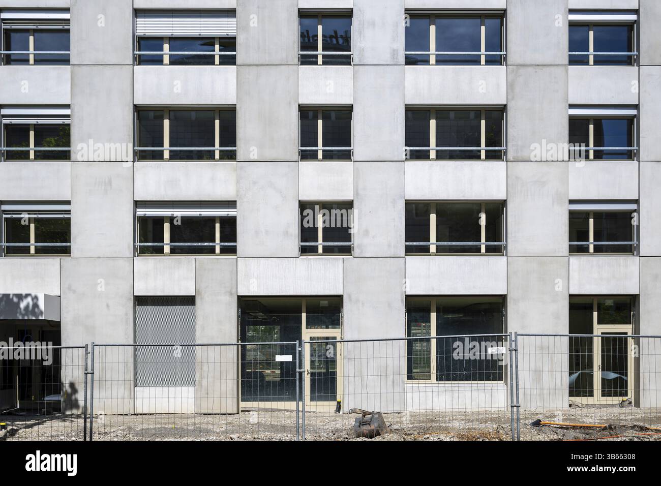 Immobilier Nouvelle façade de bloc résidentiel Banque D'Images