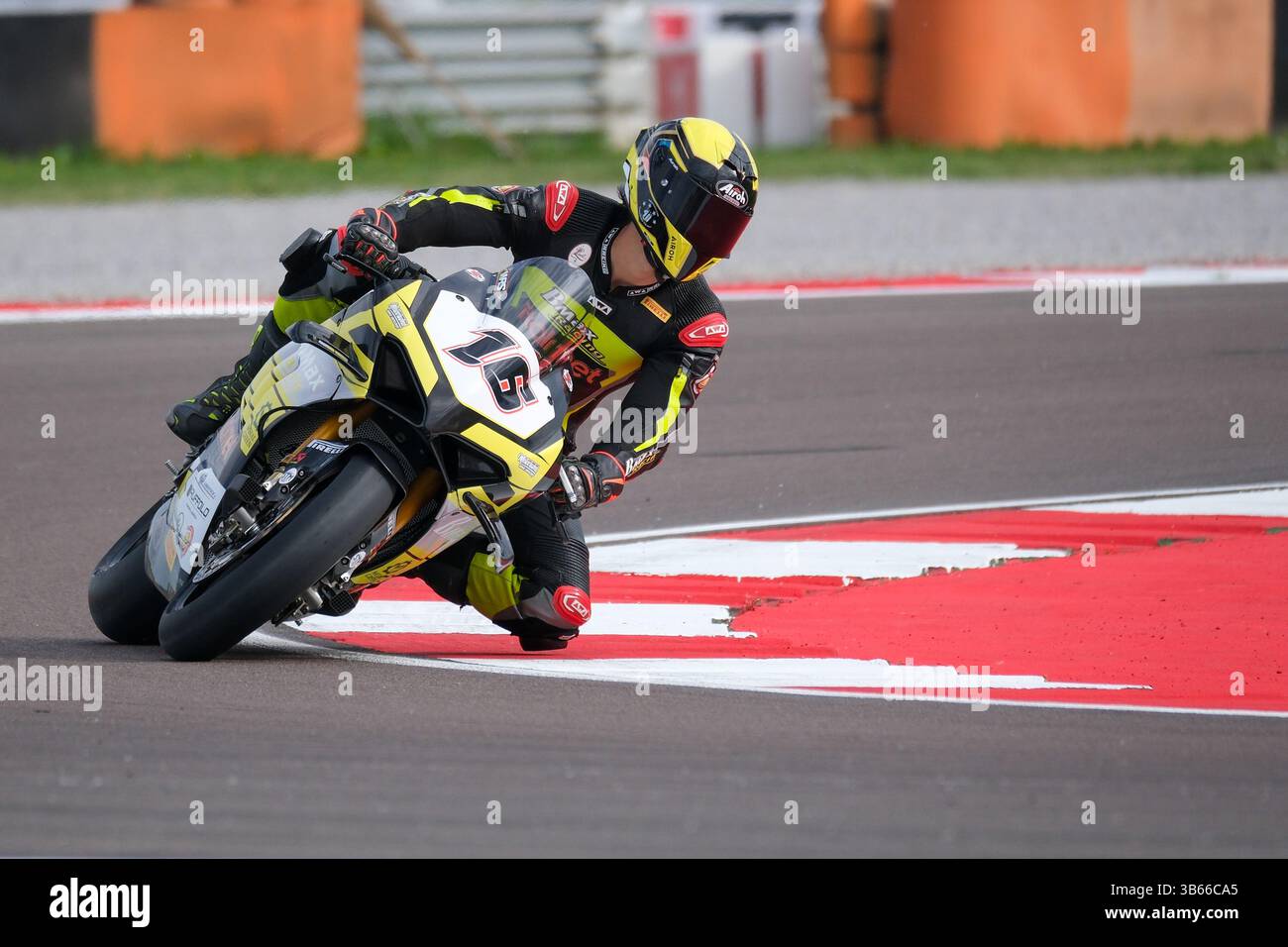 Bryan DÕOnofrio d'Italie, pilote Ducati Panigale V2 de l'EAB Racing Team lors du Championnat du monde FIM Motul Superbike - Tissot Superpole Race 1 de l'Acerbis Italian Round sur le circuit de Cremona à San Martino del Lago, Cremona, Italie, le 3 mai 2025. Crédit : Roberto Tommasini/Alamy Live News Banque D'Images