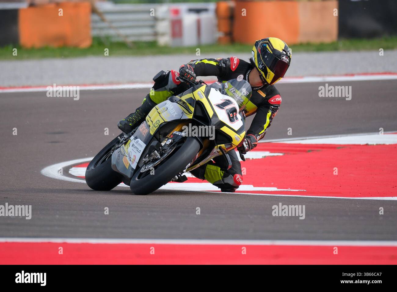 Bryan DÕOnofrio d'Italie, pilote Ducati Panigale V2 de l'EAB Racing Team lors du Championnat du monde FIM Motul Superbike - Tissot Superpole Race 1 de l'Acerbis Italian Round sur le circuit de Cremona à San Martino del Lago, Cremona, Italie, le 3 mai 2025. Crédit : Roberto Tommasini/Alamy Live News Banque D'Images
