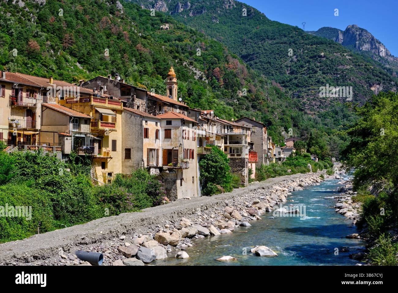 France, Alpes-Maritimes, le village de Fontan dans la vallée de la Roya Banque D'Images