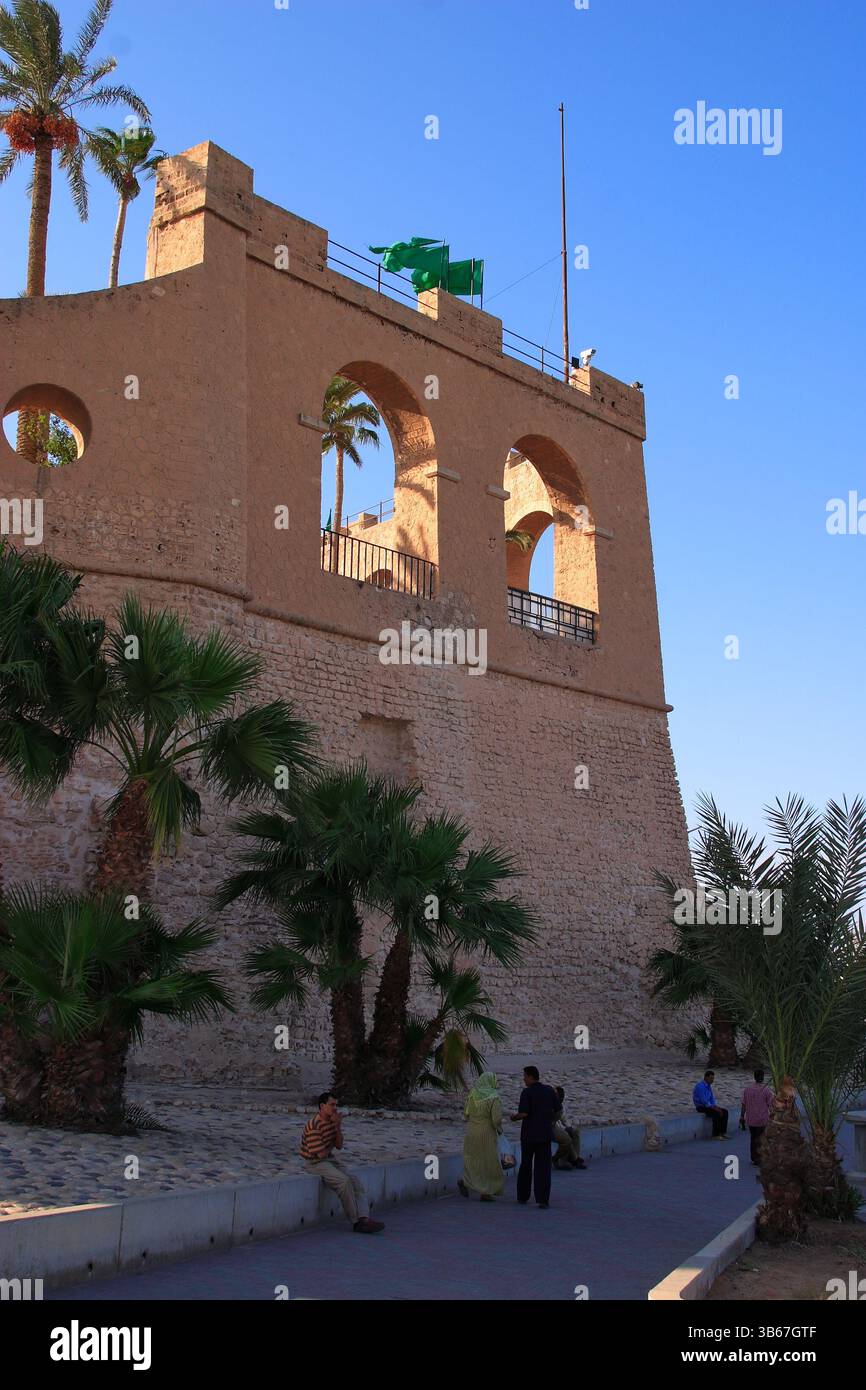 Libye, Tripoli, as-saraya Al-hamra - le Château Rouge aussi connu sous le nom de Saraya Rouge ou Fort Rouge sur la place des Martyrs dans le centre historique et le front de mer. Banque D'Images