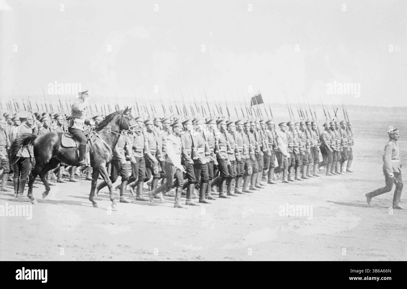 CPA SARTHE 72 Mamers 115E Regiment D'infanterie Le Defile Place De La