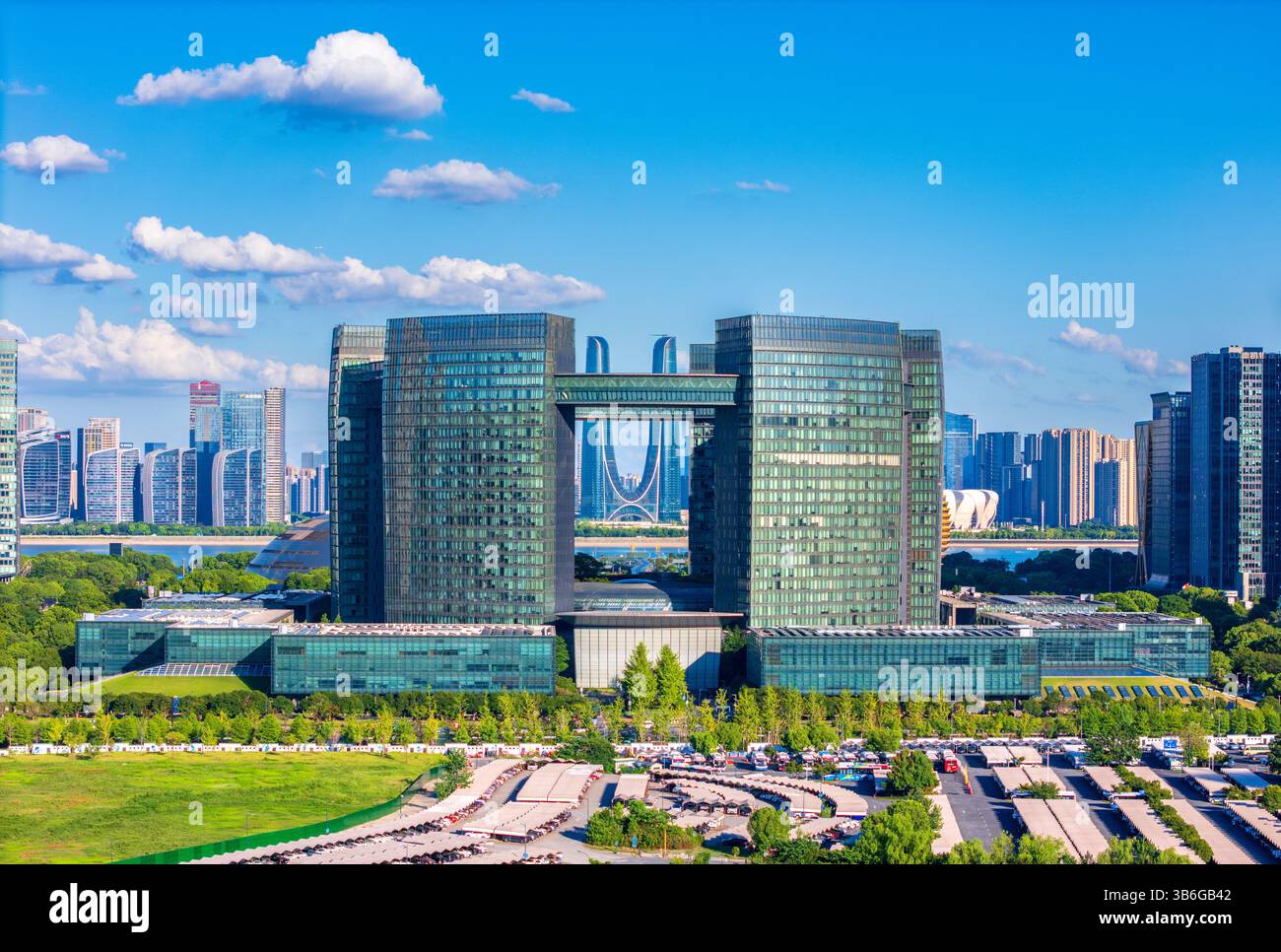 Vue aérienne de la nouvelle ville de QIANJIANG, Hangzhou, Zhejiang, Chine Banque D'Images