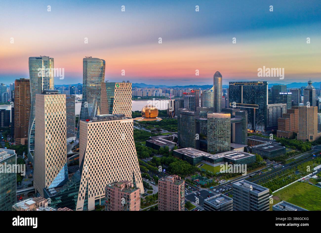 Vue aérienne de la nouvelle ville de QIANJIANG, Hangzhou, Zhejiang, Chine Banque D'Images