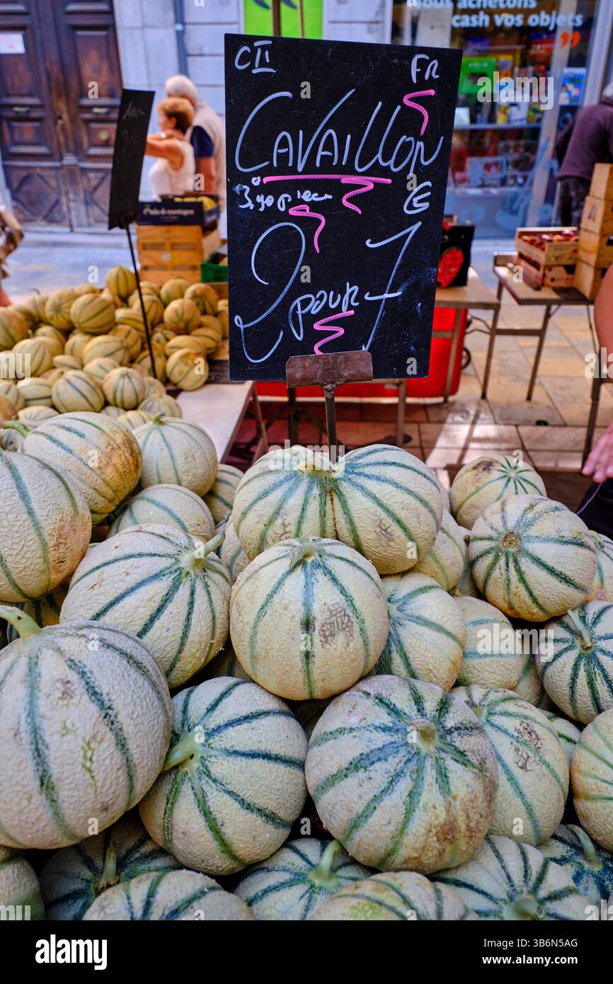 France, Var, Toulon, le marché du cours Lafayette Banque D'Images