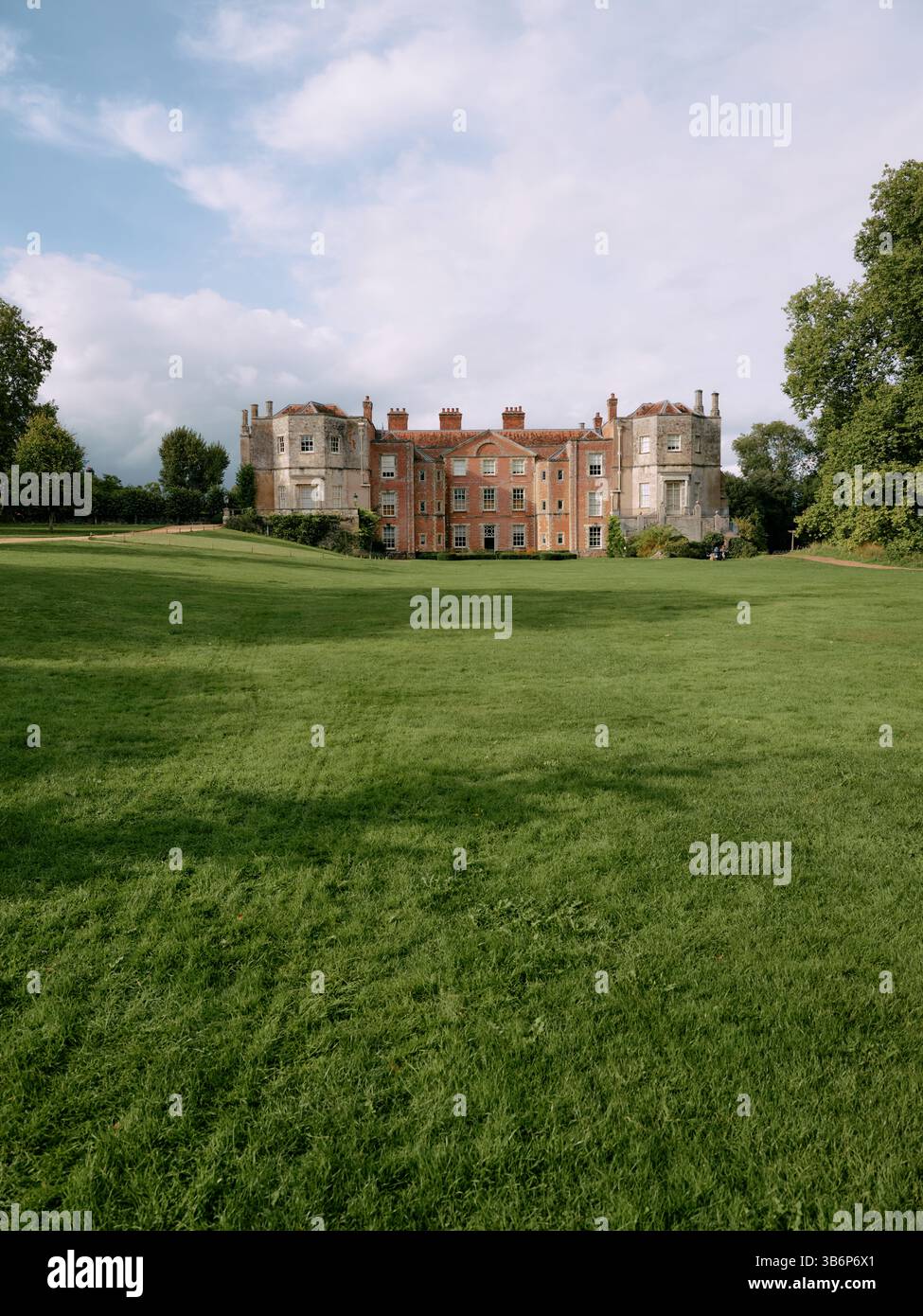 Mottisfont maison du XVIIIe siècle et domaine de jardins dans la vallée de test, Hampshire, Angleterre Royaume-Uni Banque D'Images