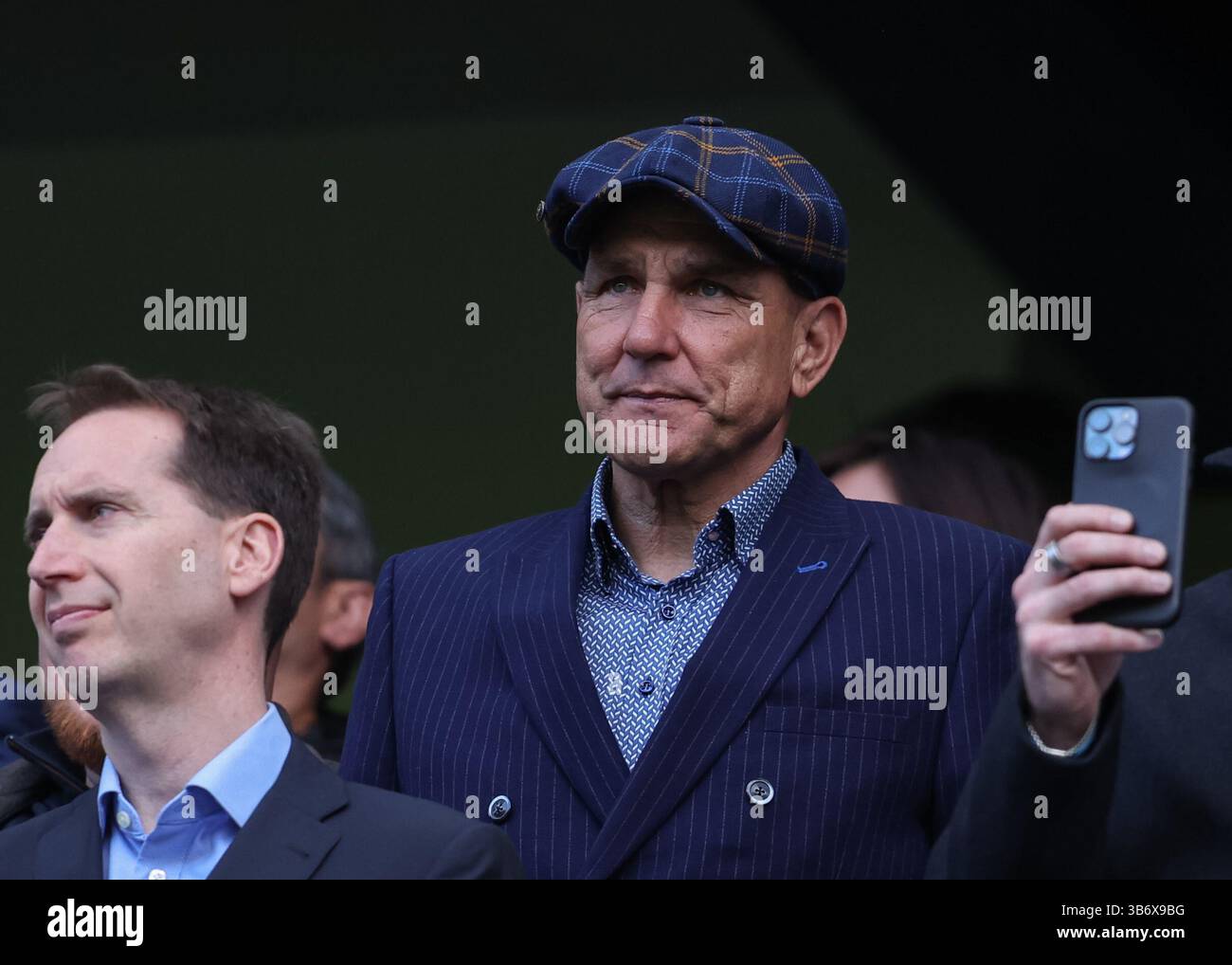 Londres, Royaume-Uni. 4 mai 2025. L'ancien footballeur Vinnie Jones dans les gradins avant le match de premier League Chelsea vs Liverpool à Stamford Bridge, Londres. Le crédit photo devrait se lire : Paul Terry/Sportimage crédit : Sportimage Ltd/Alamy Live News Banque D'Images
